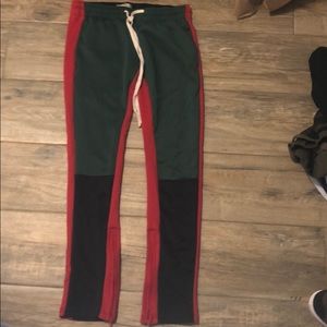 Men’s track pants with a side zipper detail size s